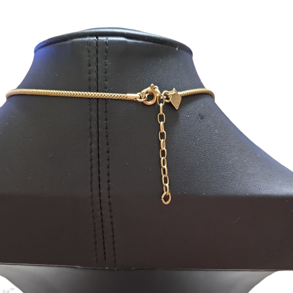 15"Circle Swirl Shaped Clip-on Charm Pendant with 18" Sarah.com Canada Chain L11 - Picture 4 of 4